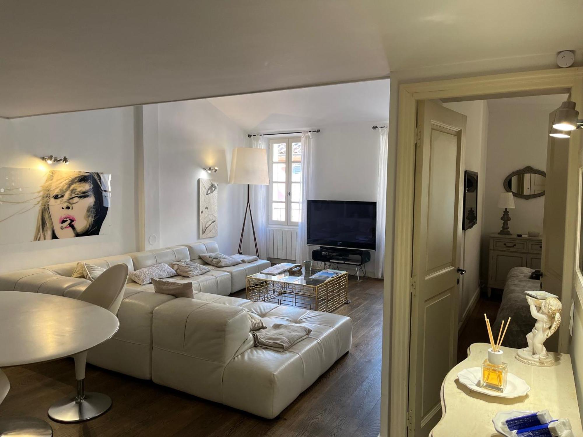 Trois Pieces Tropez